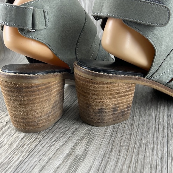 Sbicca Strappy Heeled Sandals - Picture 9 of 14